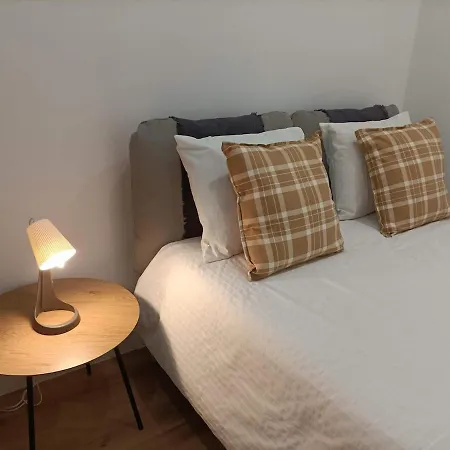 Between Beach Historical Monuments Apartment *