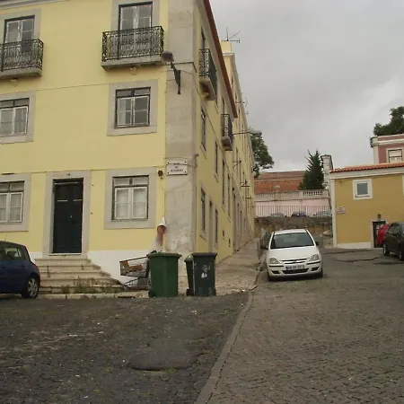 Between Beach Historical Monuments Apartment Lisbon